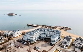 Madison Beach Hotel, Curio Collection By Hilton