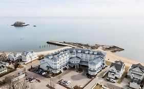 Madison Beach Hotel, Curio Collection By Hilton